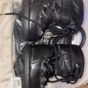 Black Moon Boot Snow Boots kids size 23-26